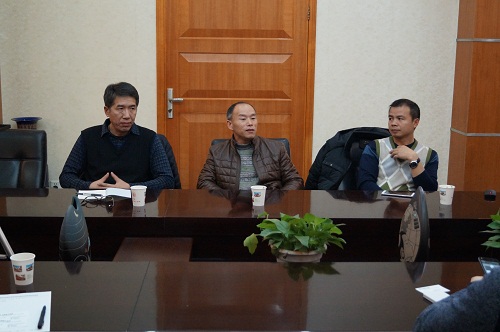 站办公室主任陈先富,副主任张少泉,项目专责陈晓云,校友彭庆军一行